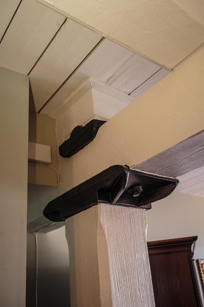 One-Bedroom King Suite with Street View - Stair Access Only interior